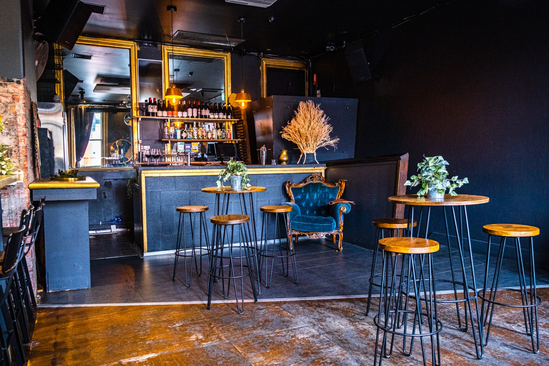 Sixty Smith bar