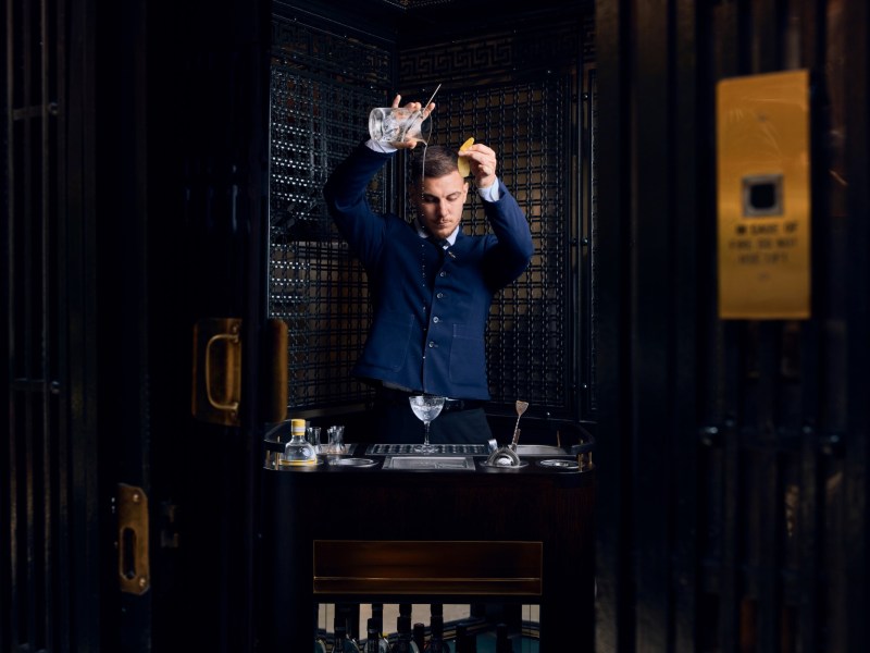 InterContinental Sydney bar lift